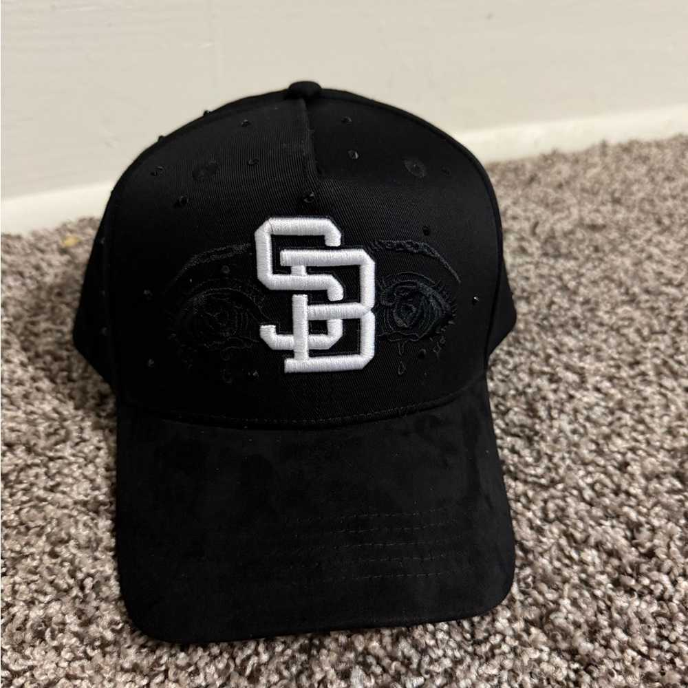 sad boyzz hat
junior h